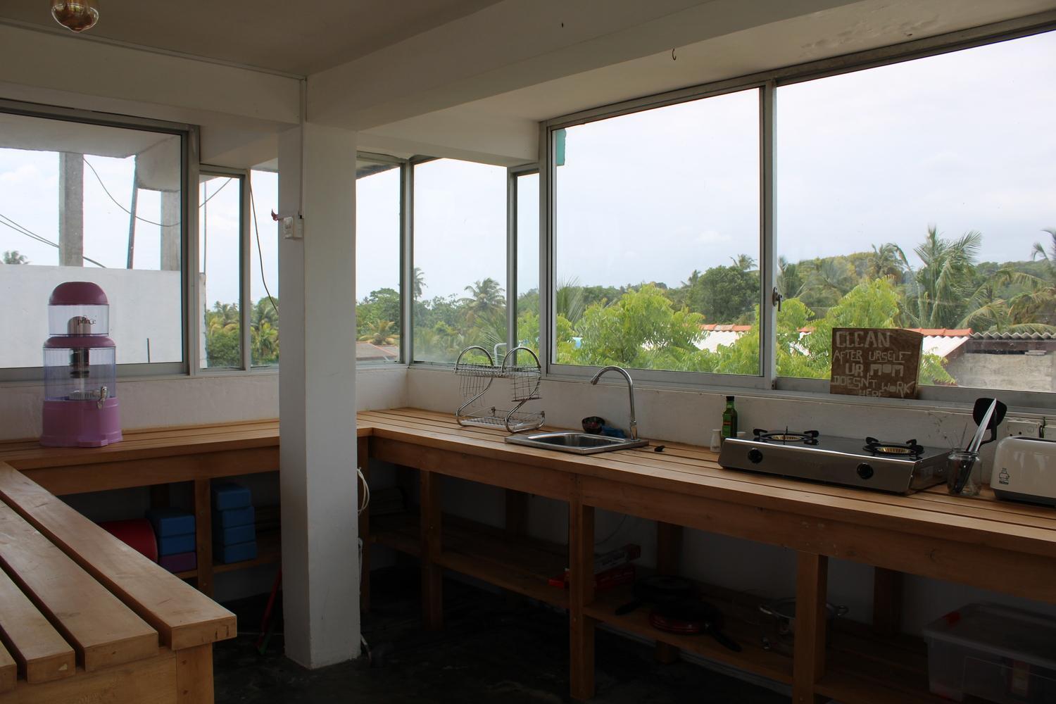 Sun & Moon Hostel 米瑞莎 外观 照片